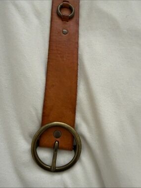 Women’s light brown leather Linea Pelle belt